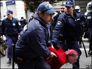 Enferentamientos en Atenas