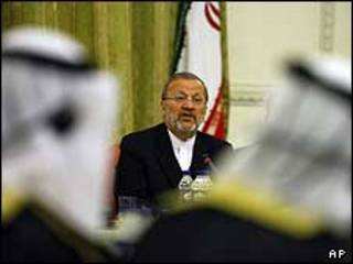 منوچهر متکی در جلسه منامه