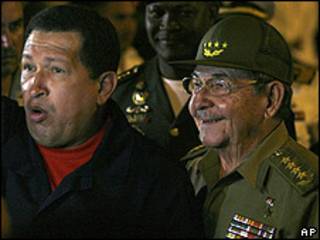 Hugo Chávez y Raúl Castro, en La Habana
