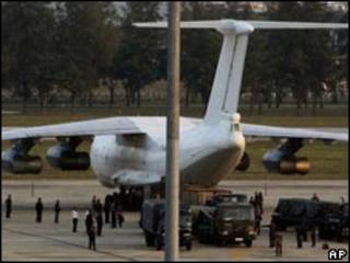 Cargueiro no aeroporto de Bangcoc