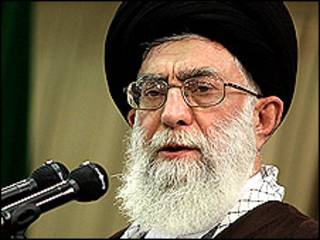 عکس از دفتر نشر آثار آیت الله خامنه ای