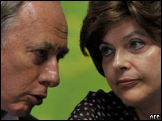 Os minsitros Carlos Minc e Dilma Rousseff
