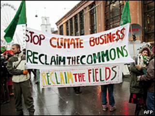 Manifestantes do Climate no Borders em Copenhague