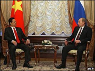 Ông Nguyễn Tấn Dũng và Thủ tướng Nga Vladimir Putin