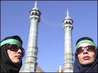 دو شرکت کننده در مراسم درگذشت آیت الله منتظری