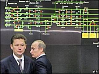 Голова Газпрому Алексєй Міллер та російський прем'єр Владімір Путін