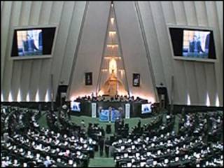 تصویری از مجلس شورای اسلامی ایران