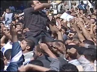أقباط يحتجون
