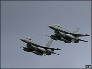 Aviones F-16 (Foto de archivo)