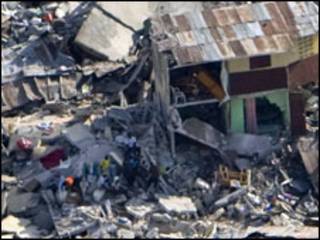 Danos causados por do terremoto em Porto Príncipe