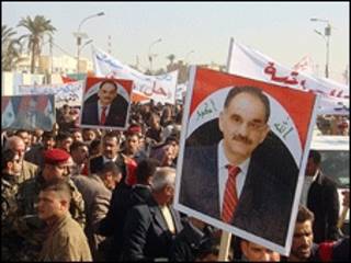 مؤيدو المطلق