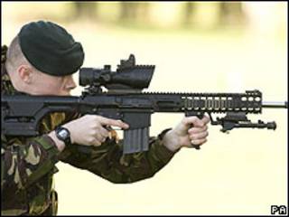 Demonstração do rifle Sharpshooter