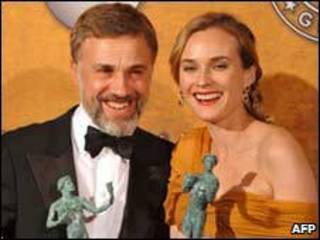 Christoph Waltz và Diane Kruger nhận giải thưởng cho phim Inglourious Basterds