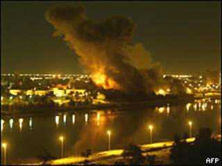 Bombardeo en Bagdad en marzo de 2003