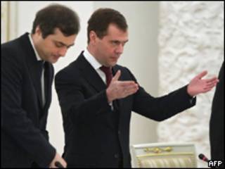 Владислав Сурков и Дмитрий Медведев