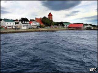 Una casa sobre la calle Thatcher en las islas Malvinas/Falkland