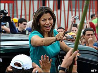 Laura Chinchilla, candidata en las elecciones presidenciales de Costa Rica.
