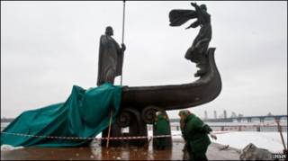 Монумент в Киеве