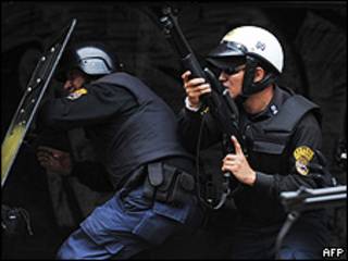 Policías en Caracas, Venezuela. Archivo