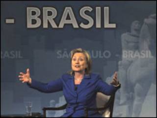 A secretária de Estado dos EUA, Hillary Clinton em São Paulo. Foto AFP/Getty/Mauricio Lima