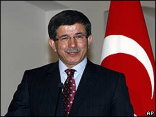 Ahmet Davutoglu, canciller de Turquía