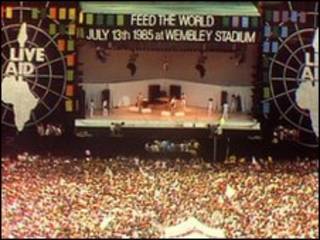 حفل جمع التبرعات لافريقيا عام 1985 في استاد ويمبلي