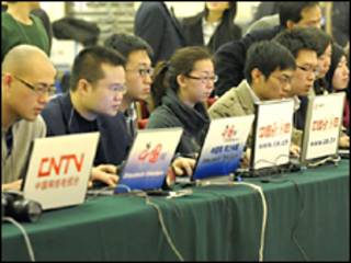 Periodistas de sitios de internet chinos.