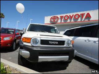 Concesionario de Toyota en California