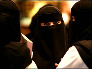 نساء سعوديات