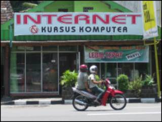 Internet masuk desa