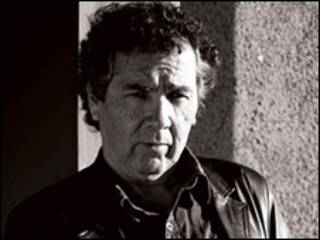 Hernán Rivera Letelier, ganador del premio Alfaguara de Novela 2010. Foto cortesía: alfaguara.santillana.es