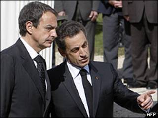 El presidente del gobierno español, José Luis Rodríguez Zapatero, y el presidente francés, Nicolás Sarkozy.