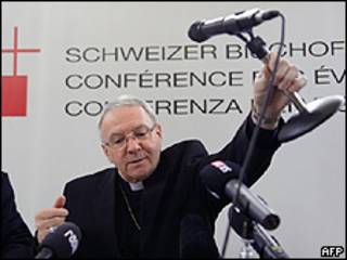 El presidente de la Conferencia Episcopal suiza, el obispo Norbert Brunner