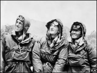 Edmund Hillary (izquierda) en una fotografía tomada en 1953