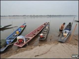 Đoạn sông Mekong gần Vientian, Lào