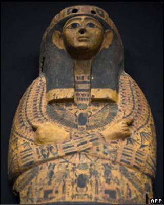 Sarcófago de madera robado de Egipto