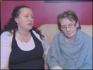 Anke Anusic (esq.) e Gitta Jarant