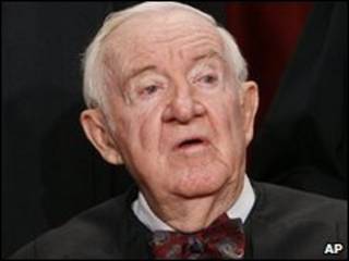 El magistrado John Paul Stevens