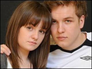James Barrett y Charlotte Wakefield son Romeo y Julieta