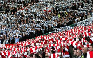 Fans of Man United and City