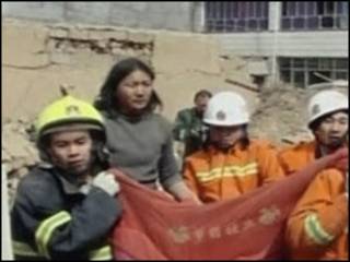 玉樹地震倒塌的房屋