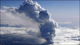 Jangkauan abu gunung berapi Islandia