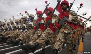 جنود ايرانيون