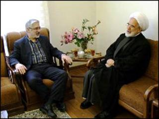 مهدی کروبی و میرحسین موسوی