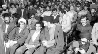 تصویری از جلسه حزب جمهوری اسلامی در اوایل انقلاب اسلامی