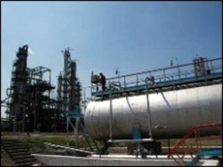 "Ўзбекнефтегаз" ширкати иншооти