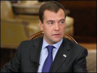 Медведєв дав інтерв'ю українським телеканалам