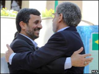 Mahmoud Ahmadinejad recebe Celso Amorim em Teerã