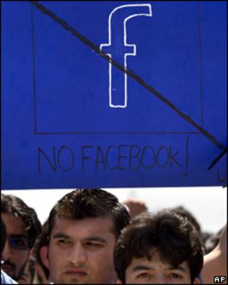 Protestas contra Facebook en Pakistán
