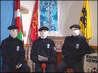 Члены группировки ЭТА (кадры 2003 года)